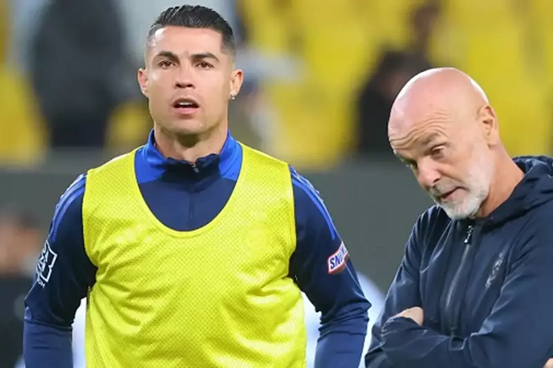 "شكرا على كل شيء".. رونالدو يودع بيولي بعد رحيله عن النصر 2 "شكرا على كل شيء".. رونالدو يودع بيولي بعد رحيله عن النصر