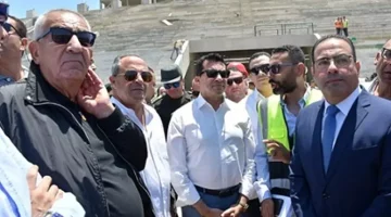 صبحي يتفقد أعمال استاد بورسعيد الإنشائية.webp