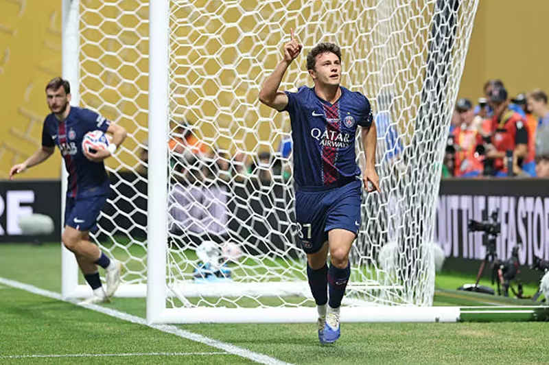 أمام إنتر ميامي.. نيفيز يفتتح أهدافه مع باريس في كأس العالم للأندية 2 أمام إنتر ميامي.. نيفيز يفتتح أهدافه مع باريس في كأس العالم للأندية