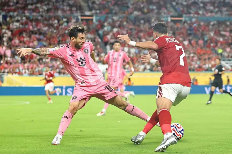 الهداف التاريخي لمونديال الأندية.. هدف وحيد يفصل ميسي عن احتلال عرش رونالدو 2 الهداف التاريخي لمونديال الأندية.. هدف وحيد يفصل ميسي عن احتلال عرش رونالدو