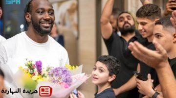 الملاكمة كانيلو وكروفورد يشاركان غدًا في المؤتمر الصحفي بالرياض.jpgw800q100fjpg