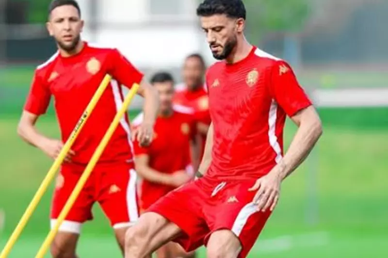 بعد انضمامه رسمياً.. عمر السومة ينتظم في تدريبات الوداد استعدادا لمواجهة يوفنتوس 2 بعد انضمامه رسمياً.. عمر السومة ينتظم في تدريبات الوداد استعدادا لمواجهة يوفنتوس