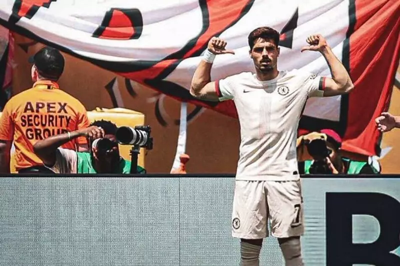 بعد مجهود خيالي.. نيتو يحبط انطلاقة فلامنجو بهدف أول للبلوز (صور) 2 بعد مجهود خيالي.. نيتو يحبط انطلاقة فلامنجو بهدف أول للبلوز (صور)