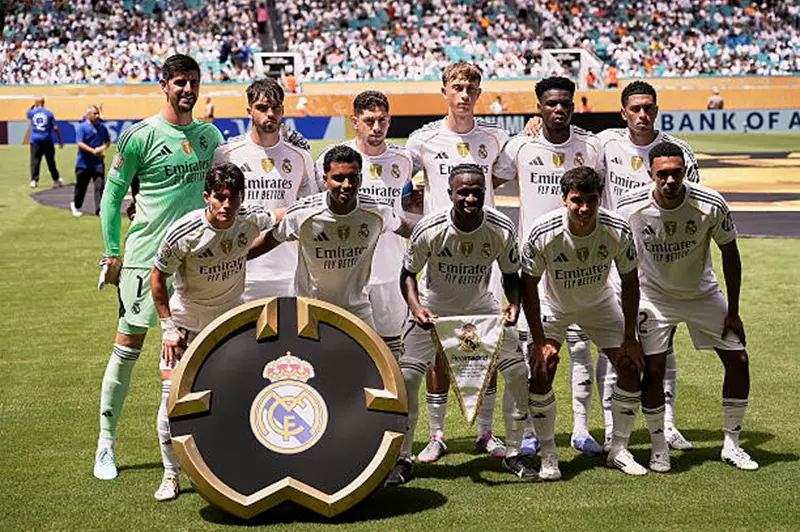 تغيير وحيد.. تشكيل ريال مدريد لمواجهة سالزبورج في ختام مجموعات المونديال 2 تغيير وحيد.. تشكيل ريال مدريد لمواجهة سالزبورج في ختام مجموعات المونديال