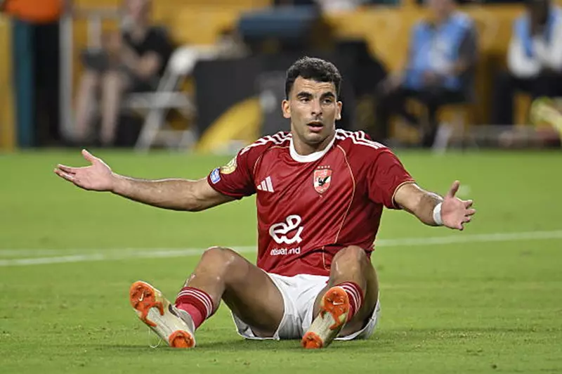رسميا.. لجنة الاستئناف تحيل شكوى الزمالك ضد الأهلي وزيزو إلى شئون اللاعبين 2 رسميا.. لجنة الاستئناف تحيل شكوى الزمالك ضد الأهلي وزيزو إلى شئون اللاعبين