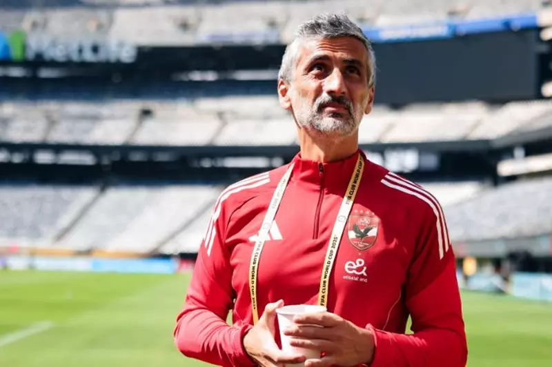 ريبيرو: الأهلي سيقاتل للفوز.. ونريد أن نواجه نسخة بورتو الأفضل 2 ريبيرو: الأهلي سيقاتل للفوز.. ونريد أن نواجه نسخة بورتو الأفضل