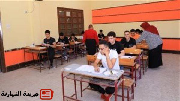 عاجل| طلاب الثانوية العامة نظام قديم يبدأون امتحان اللغة الأجنبية الثانية 2 عاجل| طلاب الثانوية العامة نظام قديم يبدأون امتحان اللغة الأجنبية الثانية