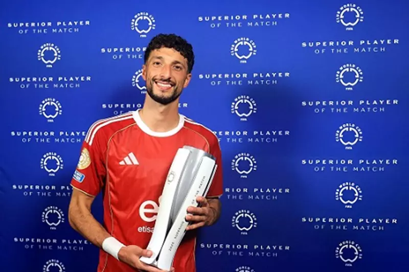 على رأسهم أبو علي.. ماذا قدم الخماسي العربي الأبرز في دور المجموعات بكأس العالم للأندية؟ 2 على رأسهم أبو علي.. ماذا قدم الخماسي العربي الأبرز في دور المجموعات بكأس العالم للأندية؟