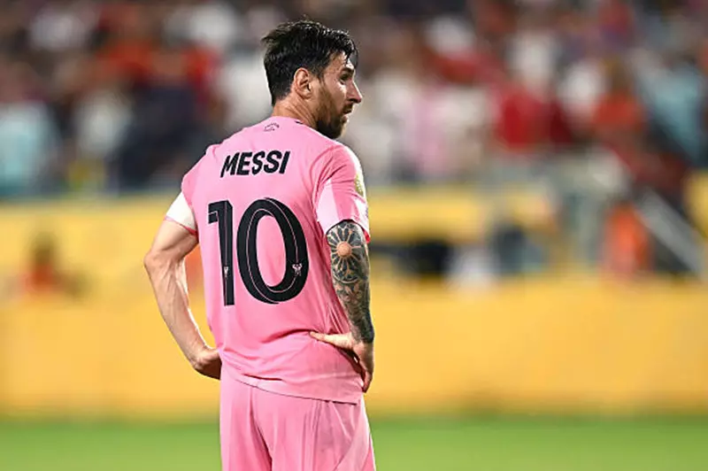 قبل مباراة كأس العالم للأندية.. ماذا قدم ميسي في 10 مواجهات ضد باريس سان جيرمان؟ 2 قبل مباراة كأس العالم للأندية.. ماذا قدم ميسي في 10 مواجهات ضد باريس سان جيرمان؟