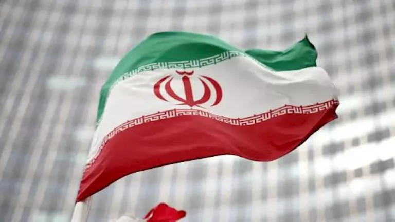 مسؤول بريطاني: إيران تشترط وقف هجمات إسرائيل لبدء مفاوضات نووية 2 مسؤول بريطاني: إيران تشترط وقف هجمات إسرائيل لبدء مفاوضات نووية