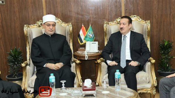 مفتي الجمهورية يقدم واجب العزاء لمحافظ المنوفية في ضحايا حادث الطريق الإقليمي 2 مفتي الجمهورية يقدم واجب العزاء لمحافظ المنوفية في ضحايا حادث الطريق الإقليمي