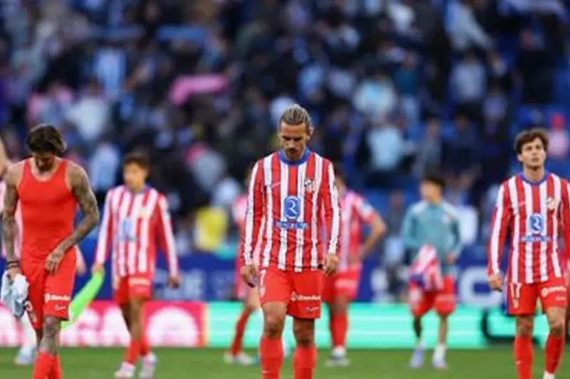 "موت متوقع".. ماذا قالت صحف إسبانيا عن توديع أتلتيكو لكأس العالم للأندية؟ 2 “موت متوقع”.. ماذا قالت صحف إسبانيا عن توديع أتلتيكو لكأس العالم للأندية؟