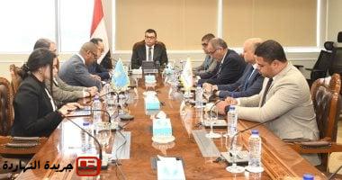 وزير الإسكان يستقبل الرئيس التنفيذى لشركة “تايتان كابيتال” اليابانية لبحث مجالات التعاون