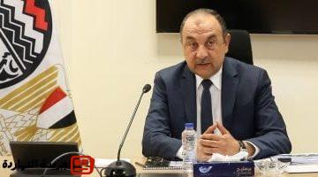 قطاع الأعمال العام يجتمع برؤساء الشركات القابضة