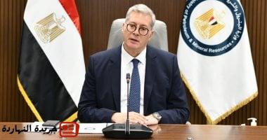 وزير البترول ينعى والدة خالد عثمان مساعد الوزير للشئون التجارية