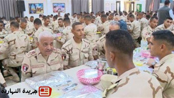 أخر خبر : وزير الدفاع يلتقي أبطال المنطقة الجنوبية العسكرية: جاهزية كاملة لحماية الوطن