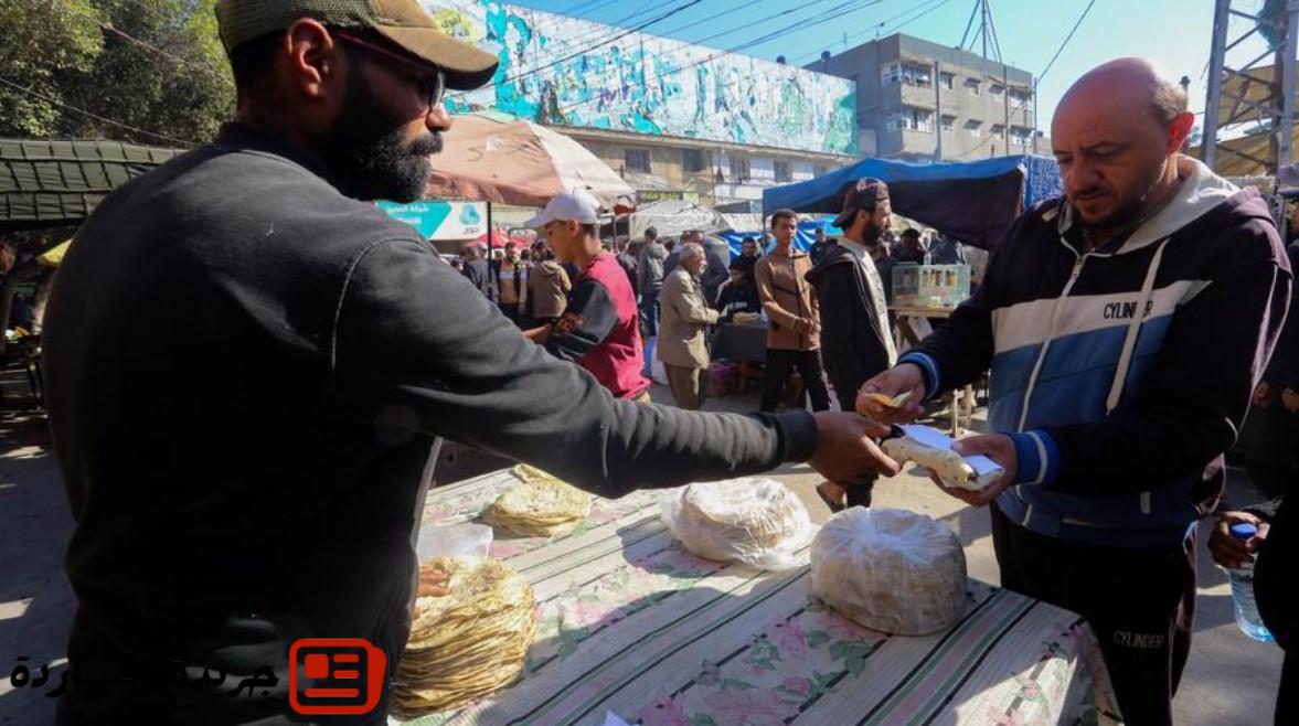 أغنياء الحرب.. كيف استغل تجار العملة في غزة معاناة الفلسطينيين؟ 2 أغنياء الحرب.. كيف استغل تجار العملة في غزة معاناة الفلسطينيين؟