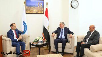 إقتصاد : 
                                وزير البترول يبحث مع “أباتشي” خطط زيادة الإنتاج في الصحراء الغربية