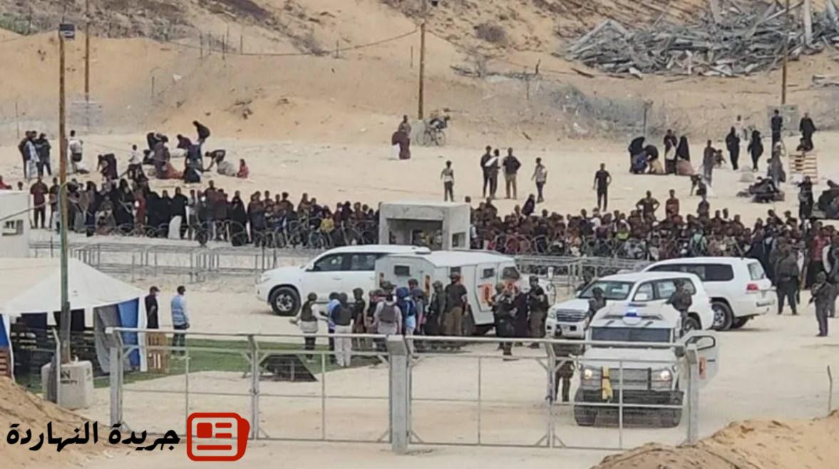 المبعوث الأمريكي يزور رفح لبحث آليات توزيع المساعدات في غزة 2 المبعوث الأمريكي يزور رفح لبحث آليات توزيع المساعدات في غزة