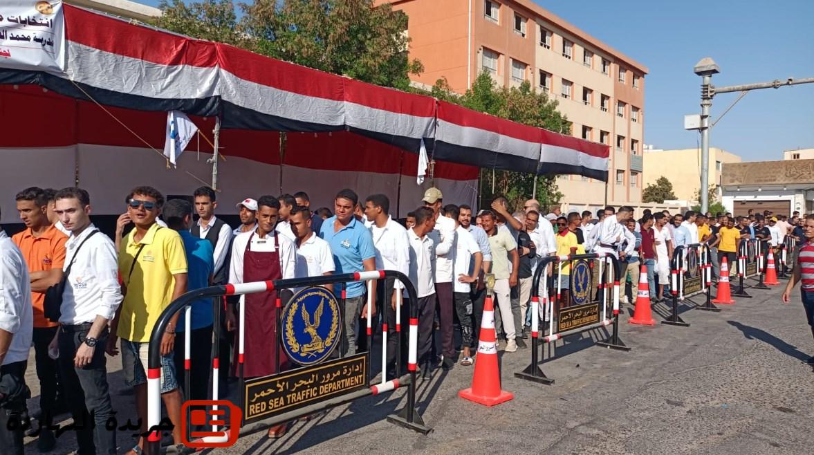 بدء تصويت المواطنين في انتخابات مجلس الشيوخ 2025 5 بدء تصويت المواطنين في انتخابات مجلس الشيوخ 2025
