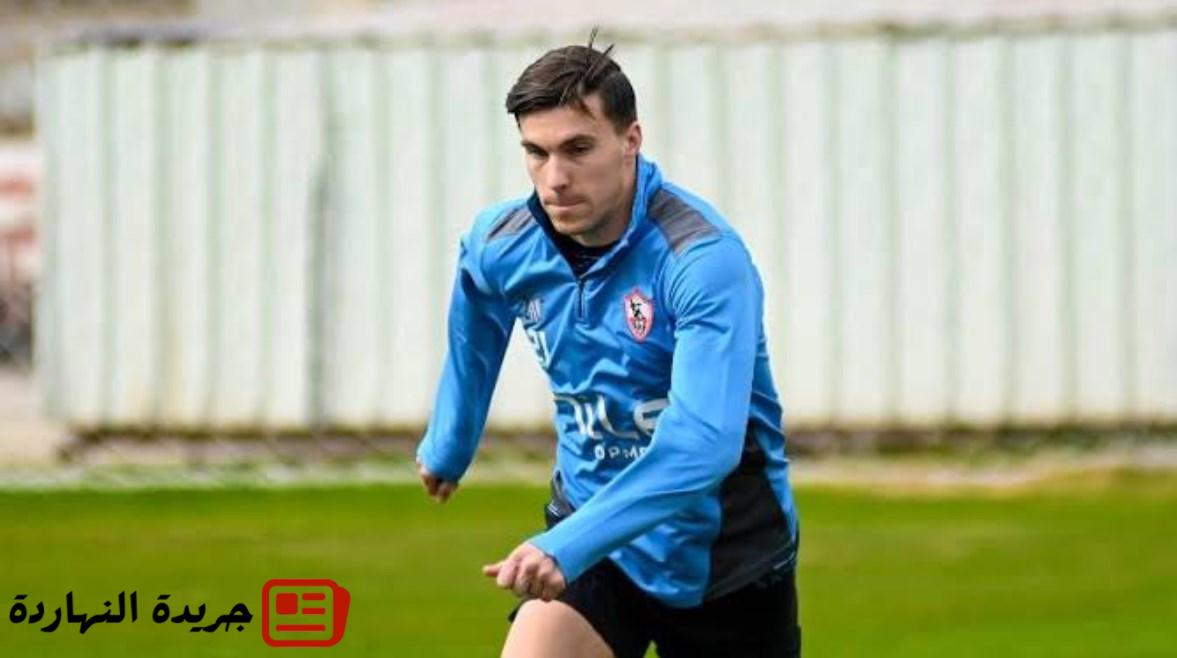 رسميا.. بانيتوليكوس يضم جناح الزمالك السابق كونراد ميشالاك