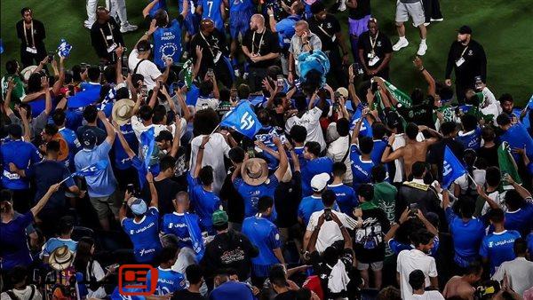 رغم شائعات الرحيل.. ميتروفيتش يرافق الهلال إلى معسكر ألمانيا