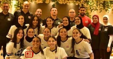 شابات الطائرة أمام بوروندي في بطولة أفريقيا بالكاميرون 5 شابات الطائرة أمام بوروندي في بطولة أفريقيا بالكاميرون