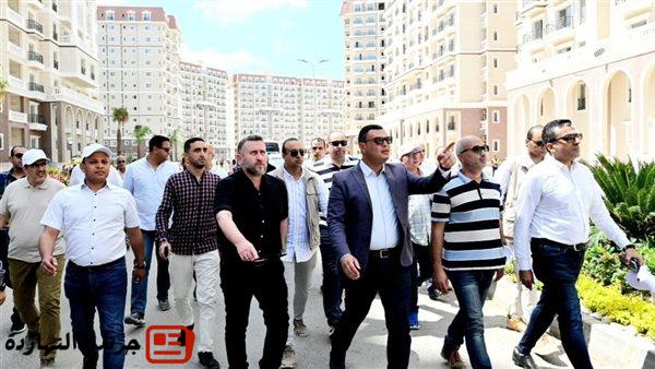 وزير الإسكان يتفقد أعمال المرافق والطرق بمشروع "صواري" غرب كارفور بالإسكندرية 2 وزير الإسكان يتفقد أعمال المرافق والطرق بمشروع “صواري” غرب كارفور بالإسكندرية