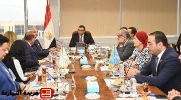 وزير الإسكان يلتقى وفدا من الجالية المصرية بأمريكا واتحاد شباب المصريين بالخارج