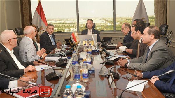 وزير التموين يجتمع مع رؤساء شركات مضارب رشيد وكفر الشيخ والبحيرة لمتابعة منظومة العمل