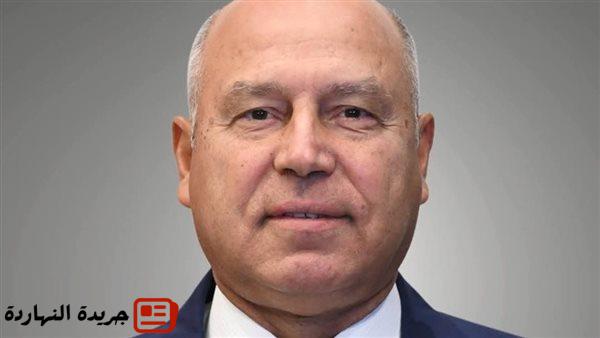 وزير الصناعة يعلن: فرع دائم للمجمعة العشرية لسرعة استصدار موافقة تراخيص البناء للمصانع 5 وزير الصناعة يعلن: فرع دائم للمجمعة العشرية لسرعة استصدار موافقة تراخيص البناء للمصانع